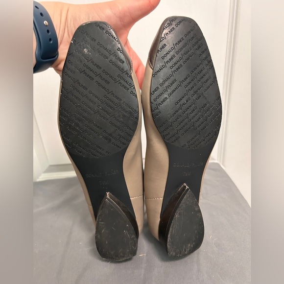 Donald Pliner Issa Low Heel Loafer Pump Size 7.5 - Picture 5 of 7